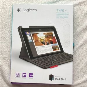 Logitech protective case with integrated keyboard